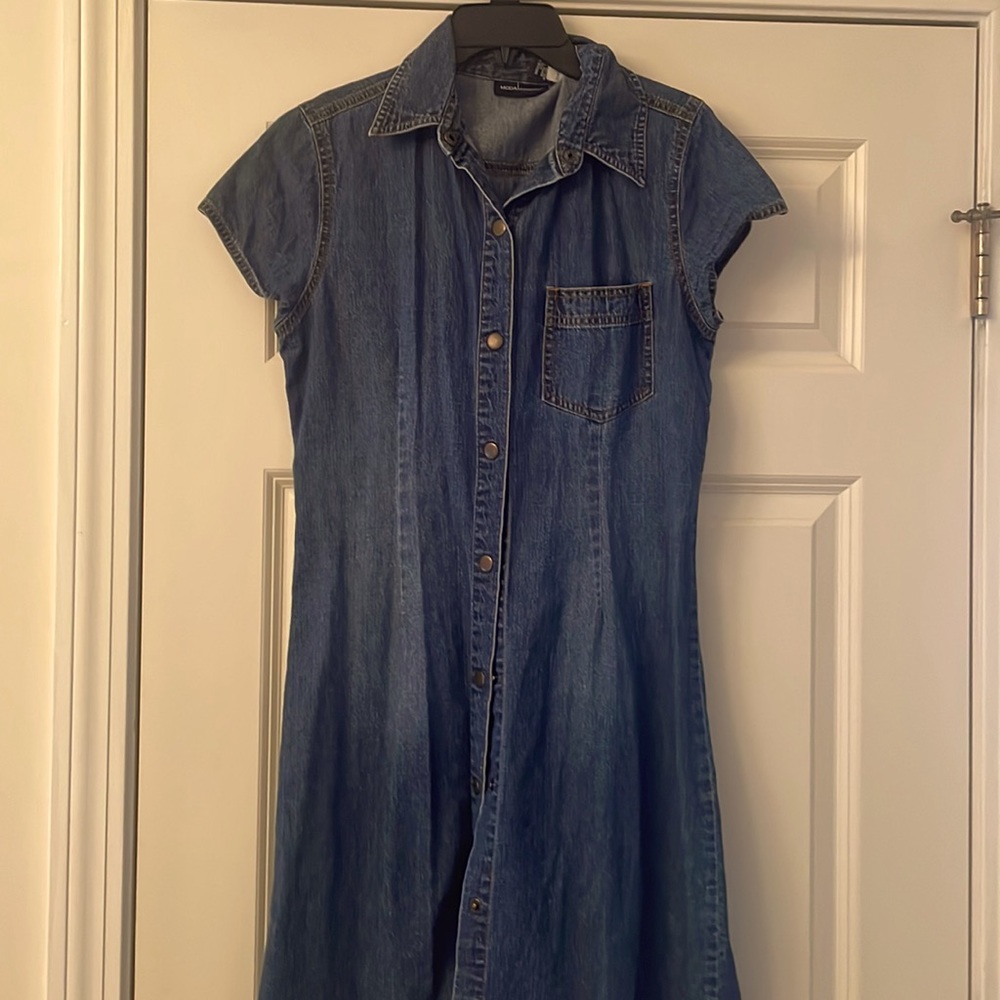Moda international denim, button-down dress, short sleeve, size 8
